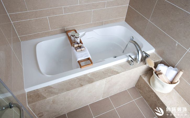 装修小常识之浴缸如何安装，从此您家的卫生间与众不同!2